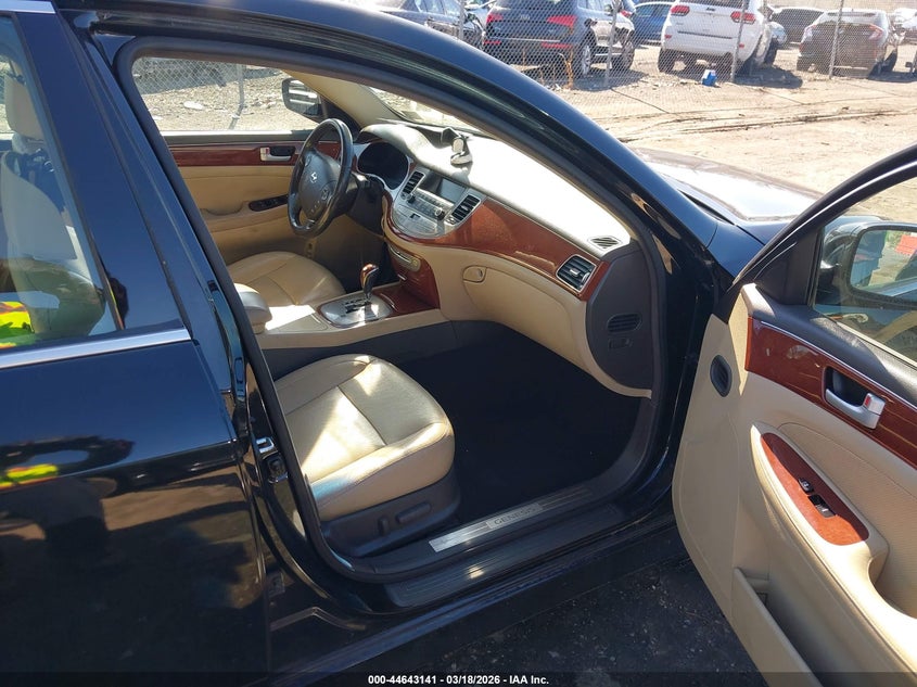 2013 Hyundai Genesis 3.8