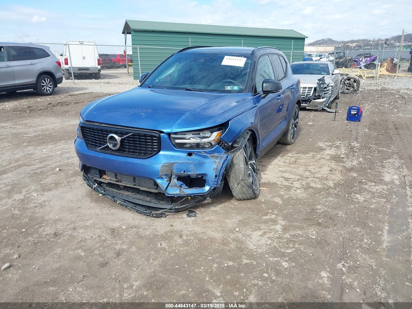 2020 Volvo Xc40 T5 R-Design