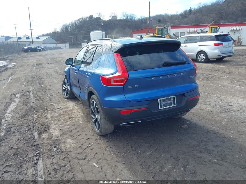 2020 Volvo Xc40 T5 R-Design