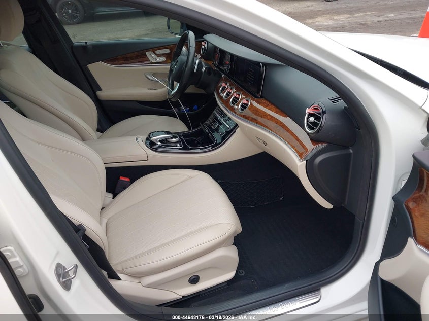 2017 Mercedes-Benz E 300 4Matic