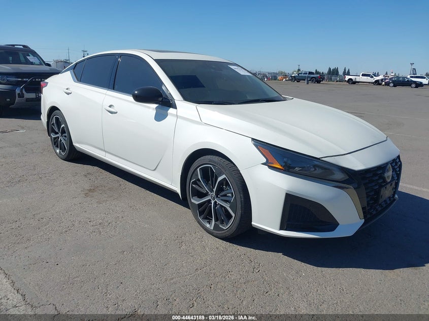 2025 Nissan Altima Sr Fwd