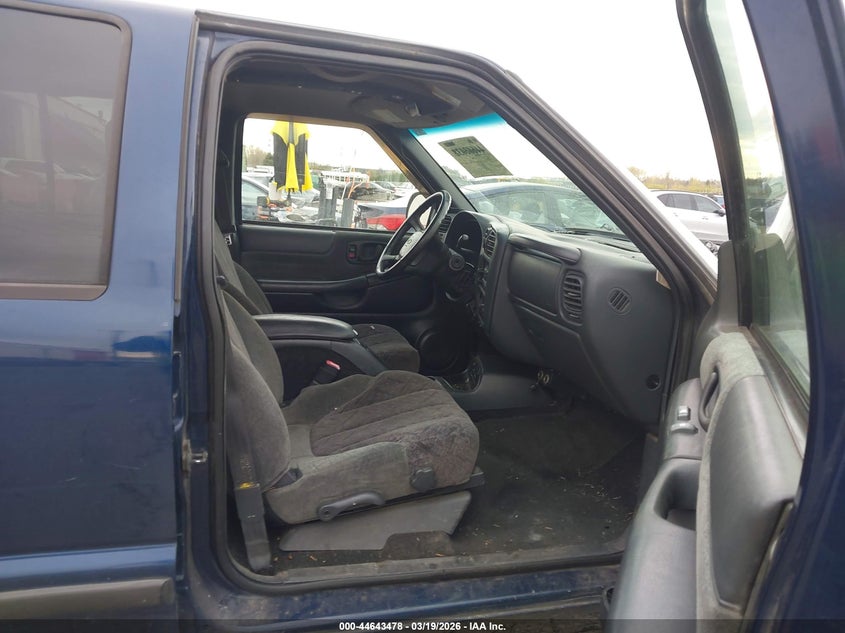 2002 Chevrolet S-10 Ls