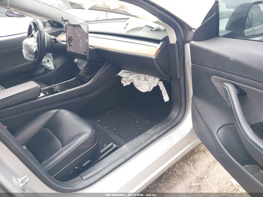 2018 Tesla Model 3 Long Range/Performance