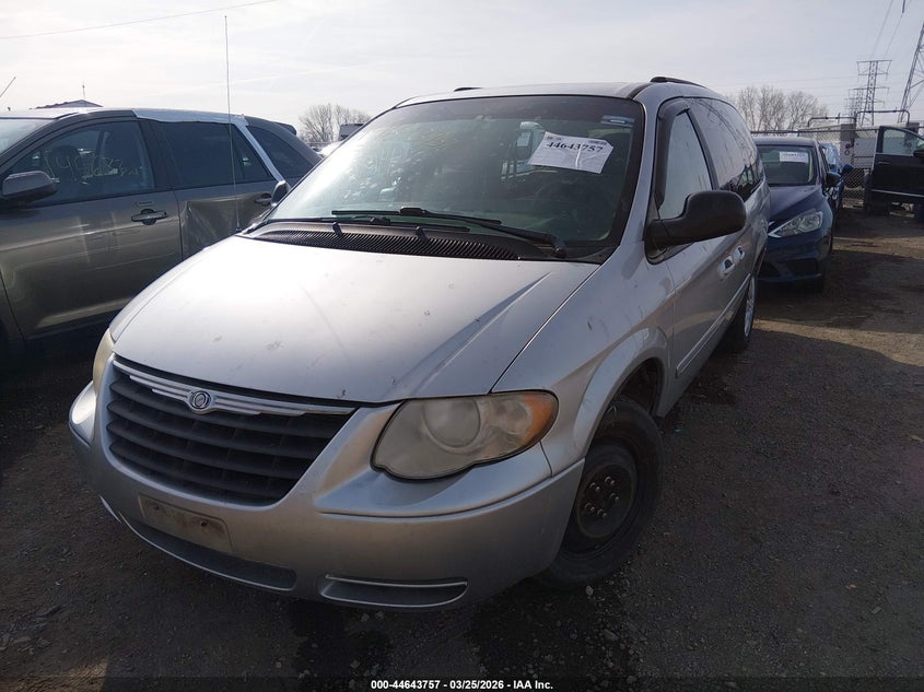 2007 Chrysler Town & Country Lx