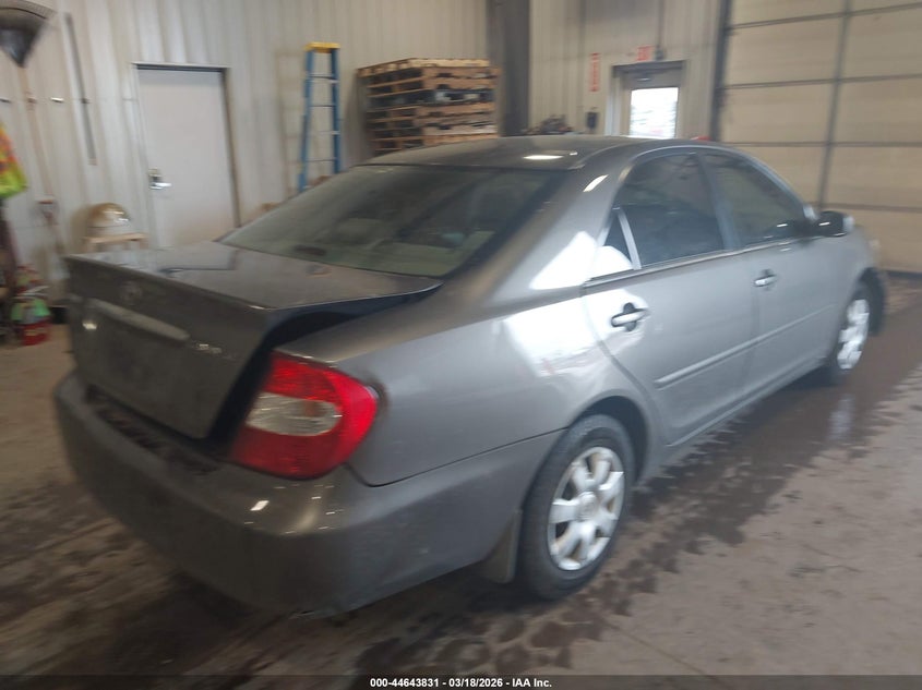 2004 Toyota Camry Le