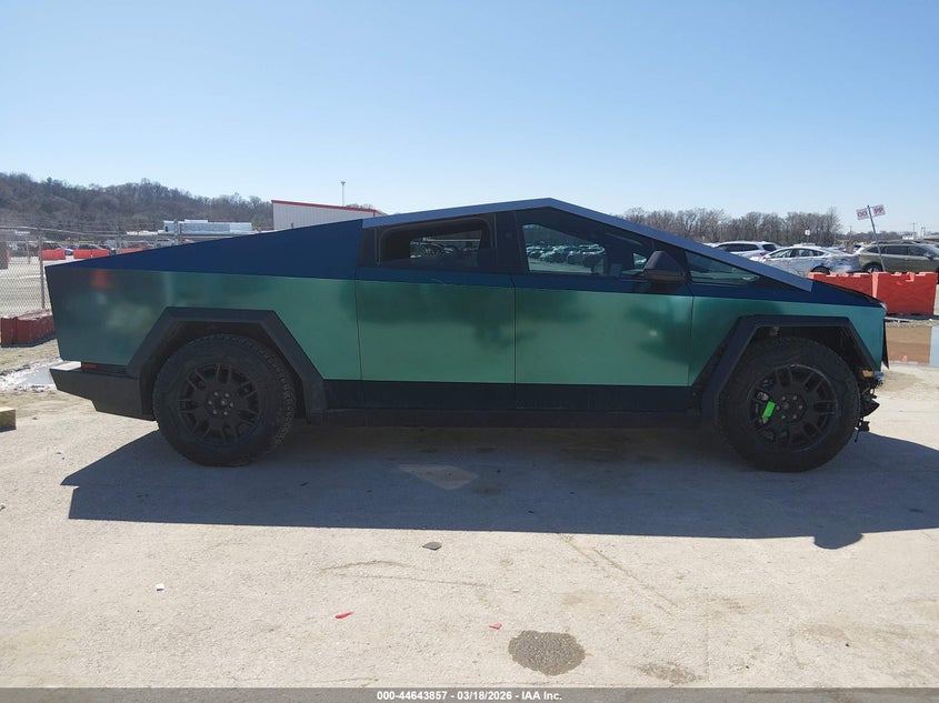 2024 Tesla Cybertruck All-Wheel Drive VIN: 7G2CEHED0RA022274 Lot: 44643857