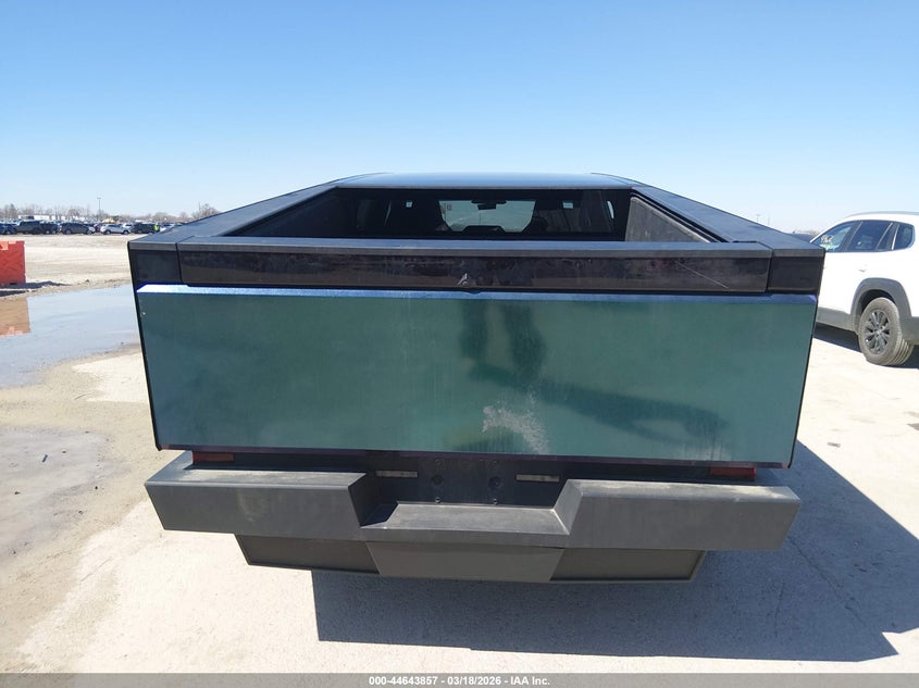 2024 Tesla Cybertruck All-Wheel Drive VIN: 7G2CEHED0RA022274 Lot: 44643857