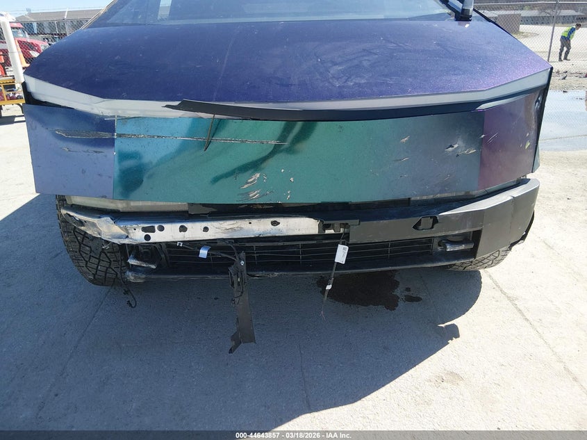 2024 Tesla Cybertruck All-Wheel Drive VIN: 7G2CEHED0RA022274 Lot: 44643857