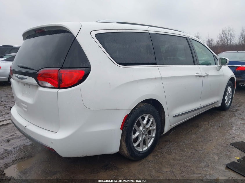 Vin: 2c4rc1bg1lr275983, lot: 45141021, chrysler pacifica touring l 20204