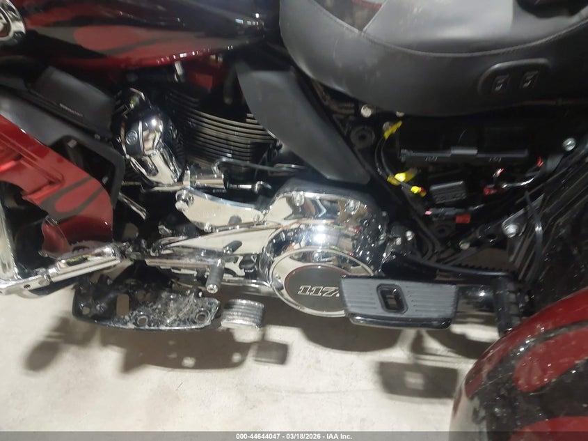 2022 Harley-Davidson Flhtcutgse VIN: 1HD1TBH18NB952940 Lot: 44644047