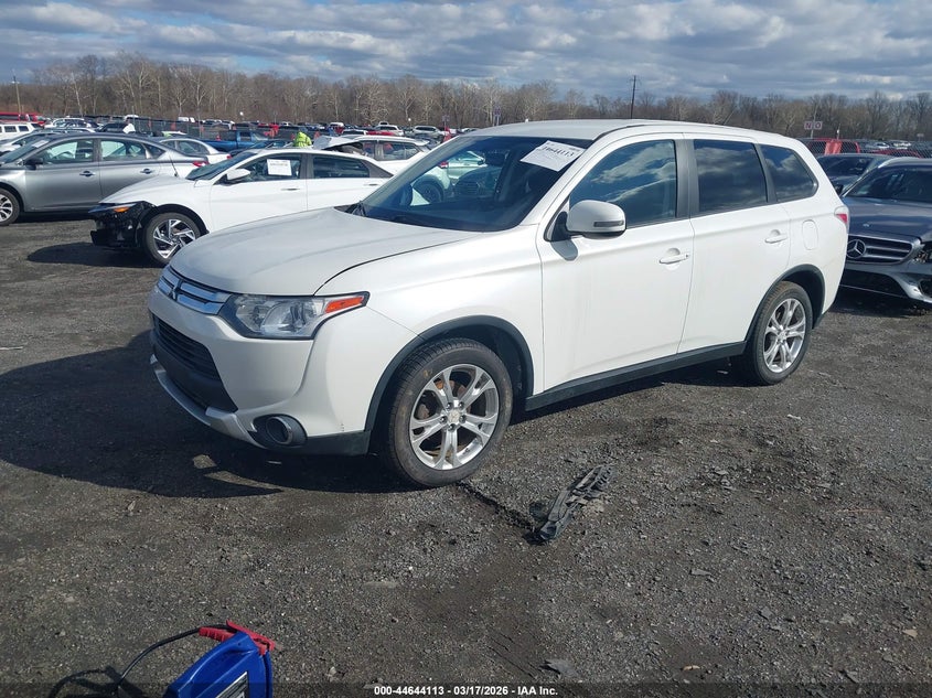 2015 Mitsubishi Outlander Se