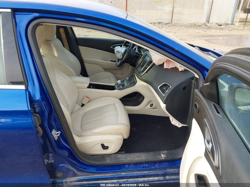 2017 Chrysler 200 Limited Platinum