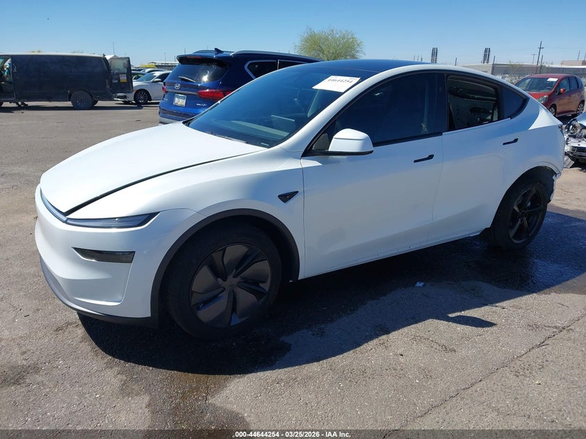 2026 Tesla Model Y Premium Rear-Wheel Drive/Standard Rear-Wheel Drive