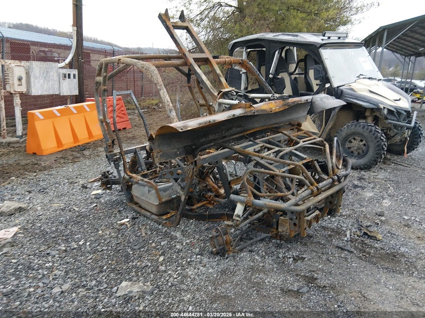 2011 Can-Am Commander 1000 Xt