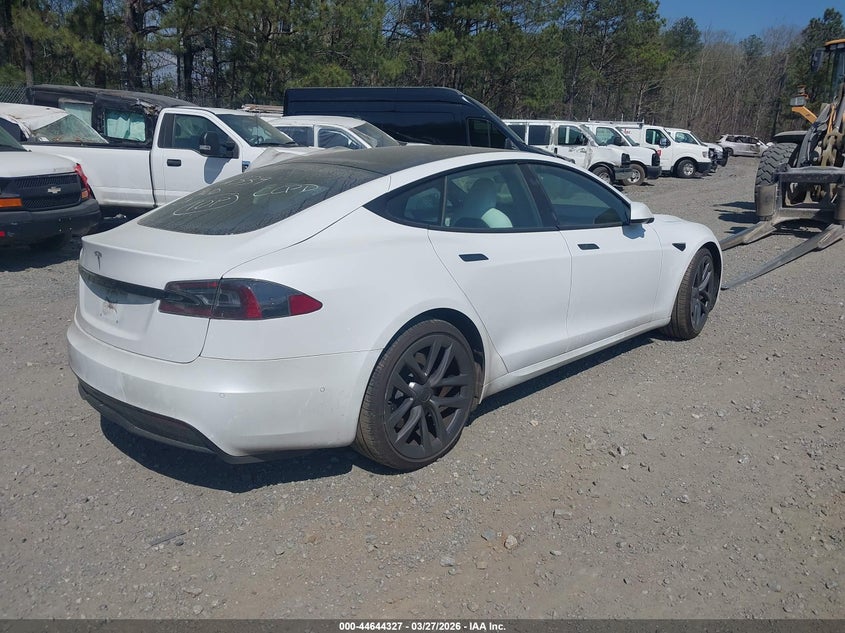 Vin: 5yjsa1e51nf471339, lot: 45141344, tesla model s dual motor all-wheel drive 20224