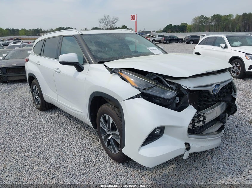 5TDGARAH0NS510003 2022 Toyota Highlander Hybrid Xle/Hybrid Bronze Edition auction photo 1