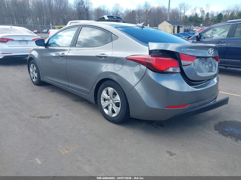 2016 Hyundai Elantra Se