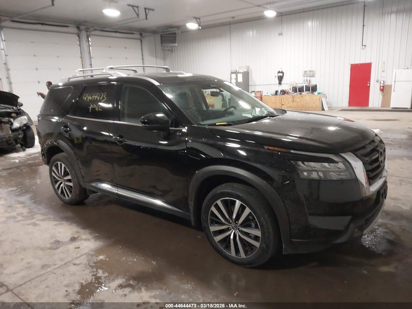 2025 NISSAN PATHFINDER PLATINUM 4WD