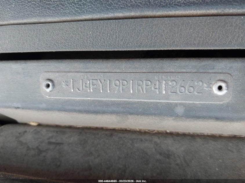 1994 Jeep Wrangler / Yj S VIN: 1J4FY19P1RP412662 Lot: 44644665