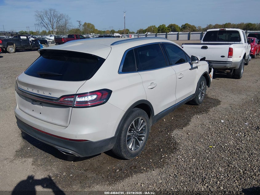 2022 Lincoln Nautilus Standard