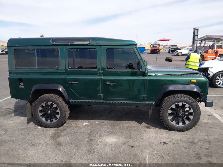 1991 Land Rover Defender VIN: SALLDHMF7HA904537 Lot: 44644804