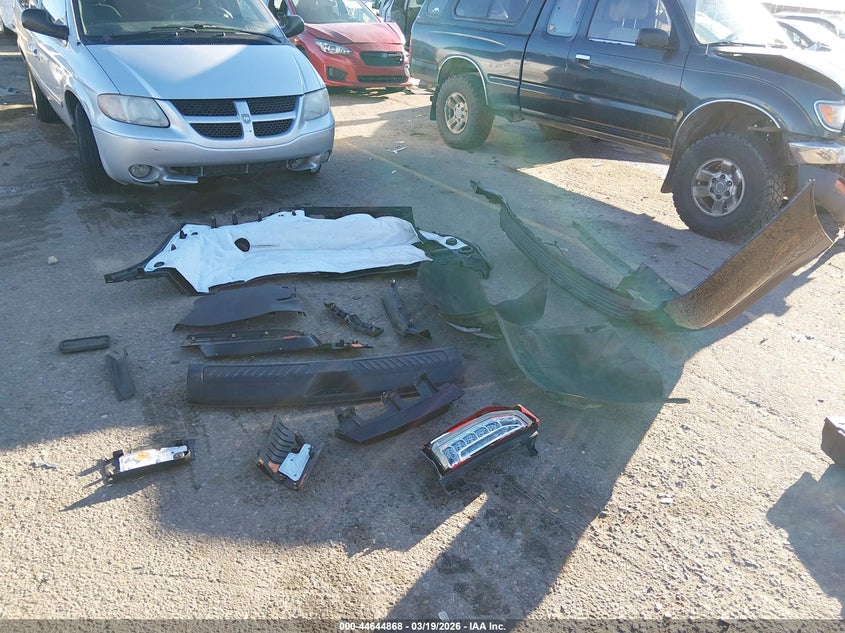 2022 GMC Yukon Xl 4Wd Sle VIN: 1GKS2FKD5NR284044 Lot: 44644868