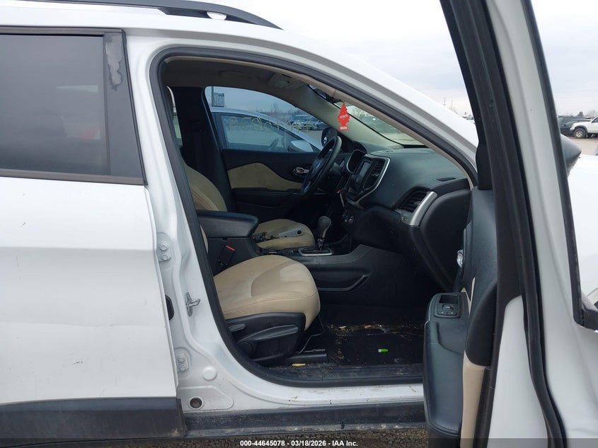 2016 Jeep Cherokee Sport