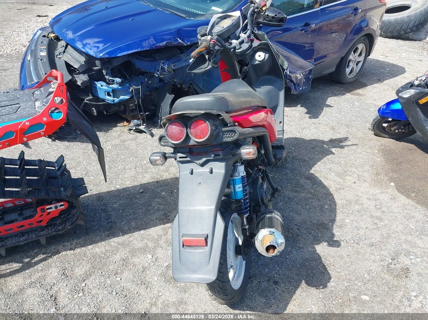 VIN: LL0TCAPD6JY114001 2018 YNGF 49CC SCOOTER