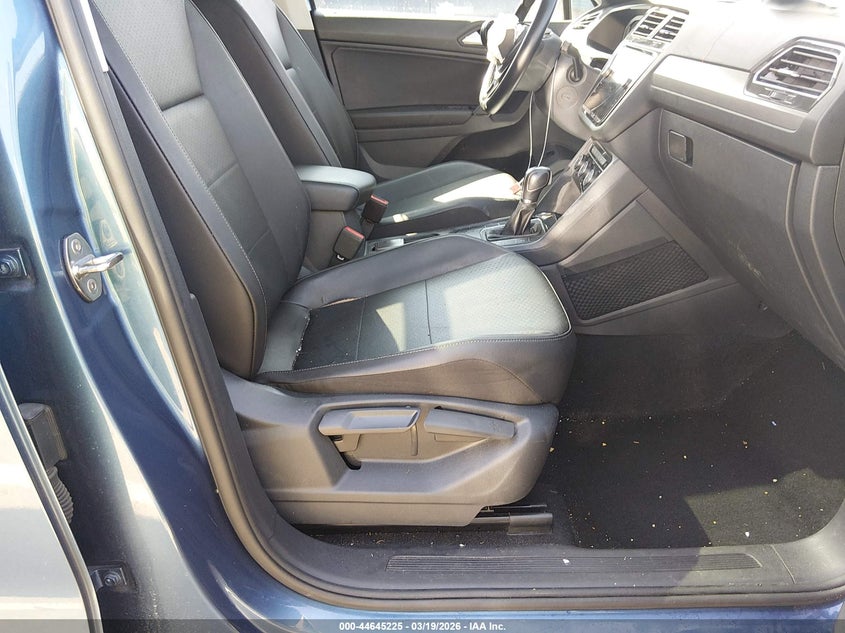 2019 Volkswagen Tiguan 2.0T Se/2.0T Sel/2.0T Sel R-Line/2.0T Sel R-Line Black