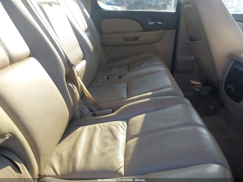 CHEVROLET SUBURBAN 1500 2014 VIN 1GNSKJE71ER210406