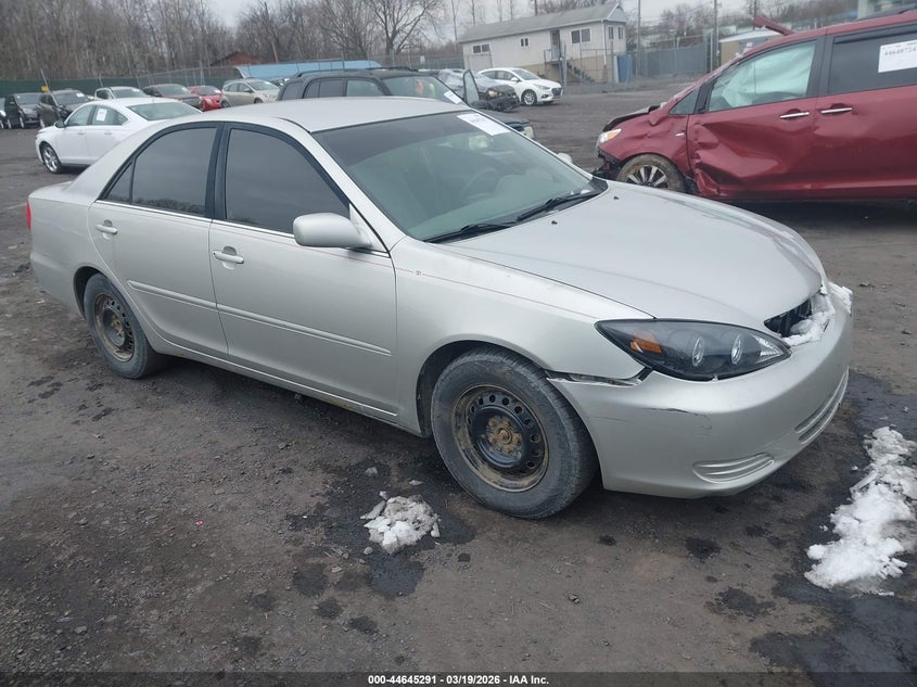2004 Toyota Camry Le