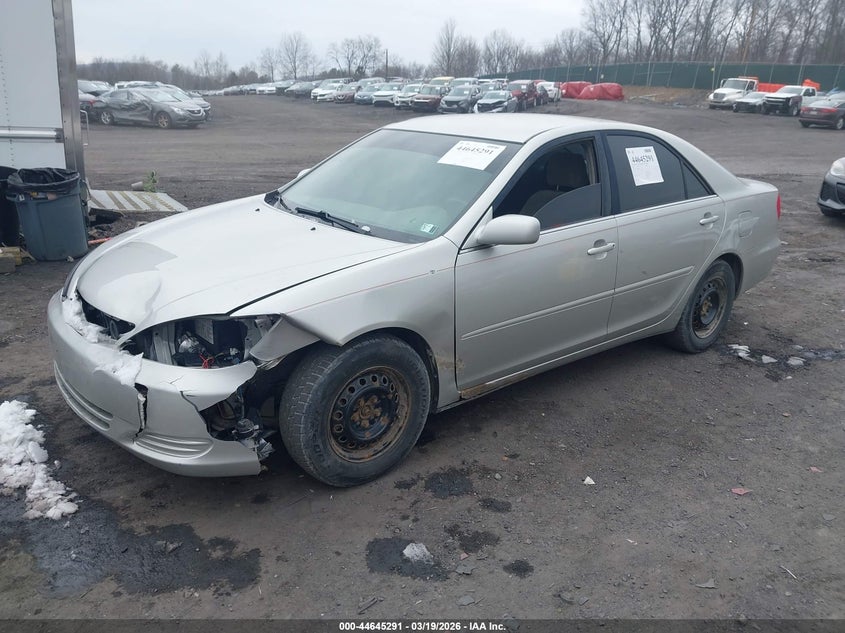 2004 Toyota Camry Le