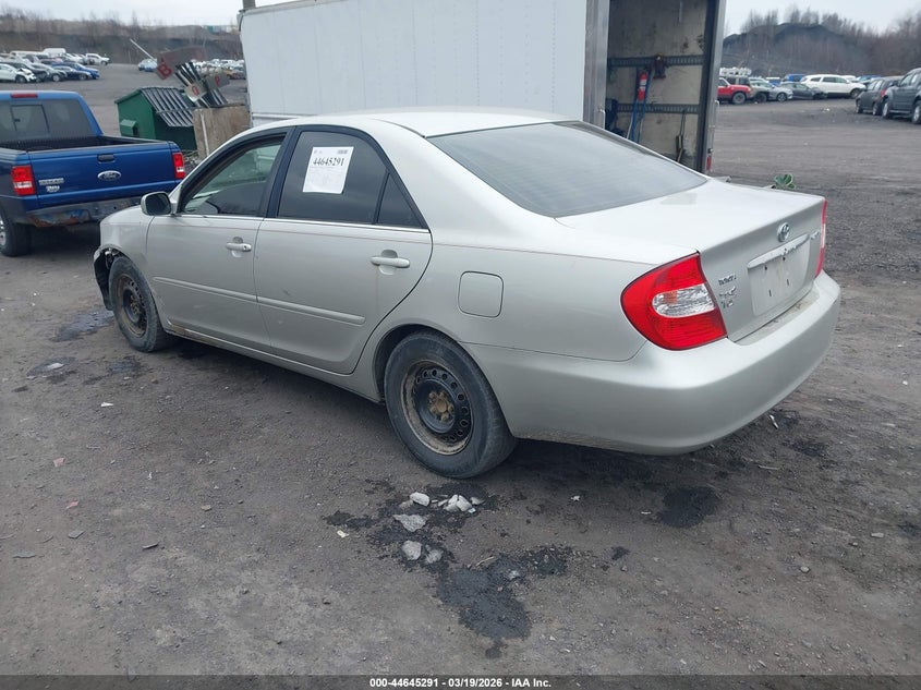 2004 Toyota Camry Le