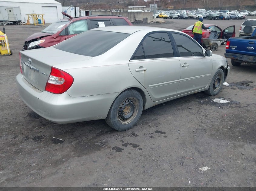 2004 Toyota Camry Le