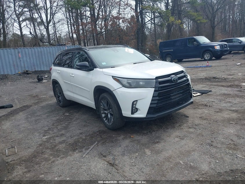 2017 Toyota Highlander Le