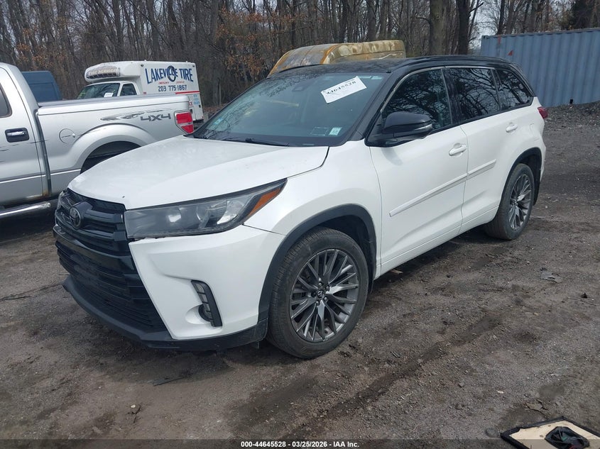 2017 Toyota Highlander Le