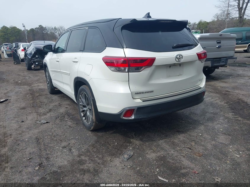 2017 Toyota Highlander Le