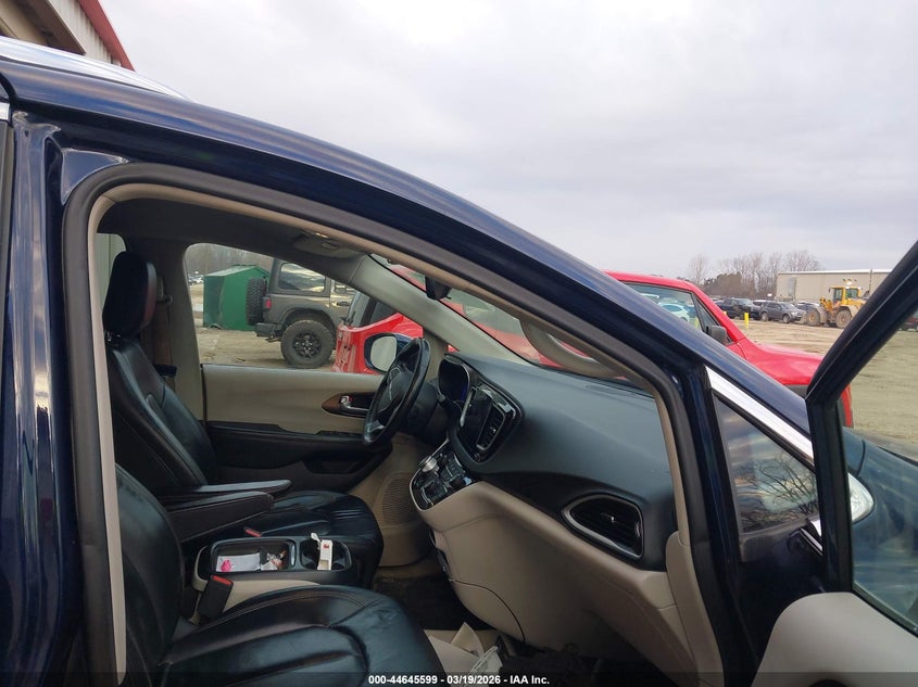 2018 Chrysler Pacifica Touring L