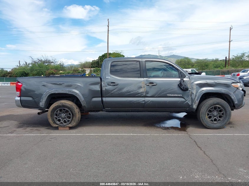 2017 TOYOTA TACOMA auction photo 6