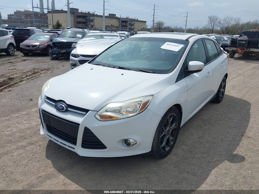 Vin: 1fadp3f21el305137, lot: 45142704, ford focus se 20142