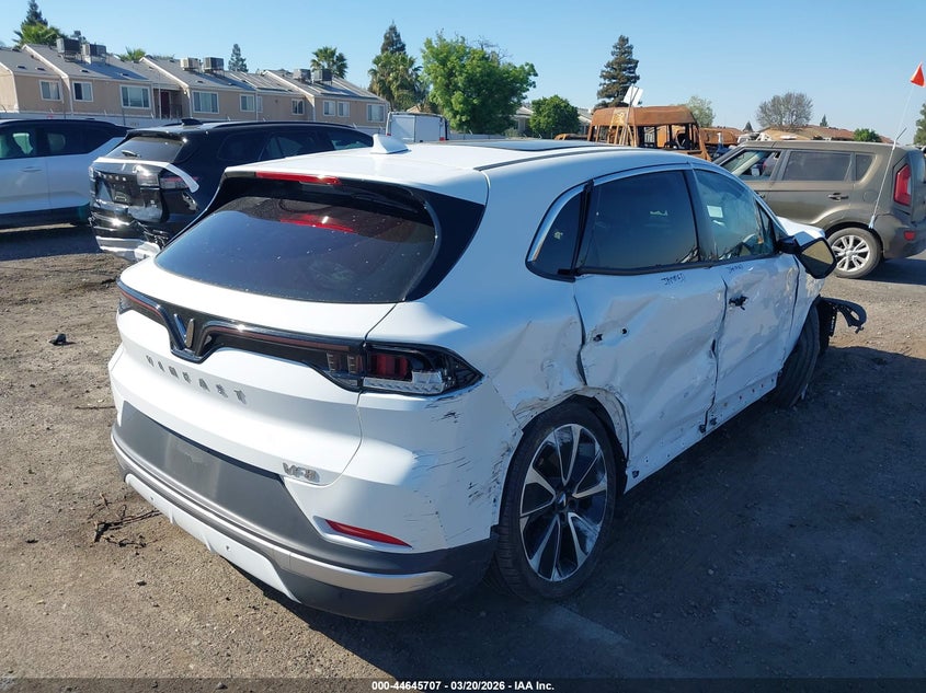 Vin: rllv1afa9ph000718, lot: 45142724, vinfast vf 8 plus 20234