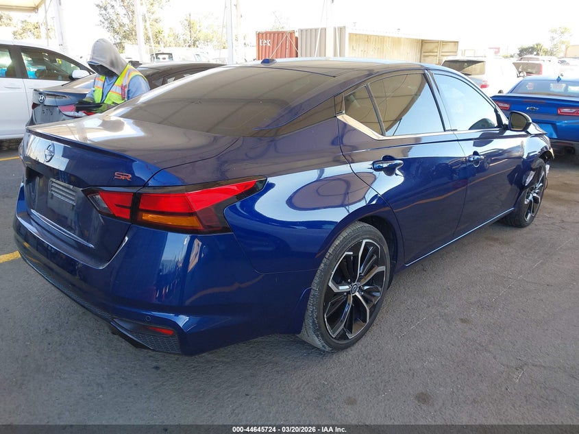 2024 Nissan Altima Sr Fwd