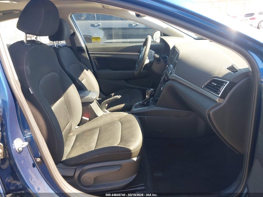 VIN 5NPD84LF7HH210479 2017 HYUNDAI ELANTRA VALUE EDITION
