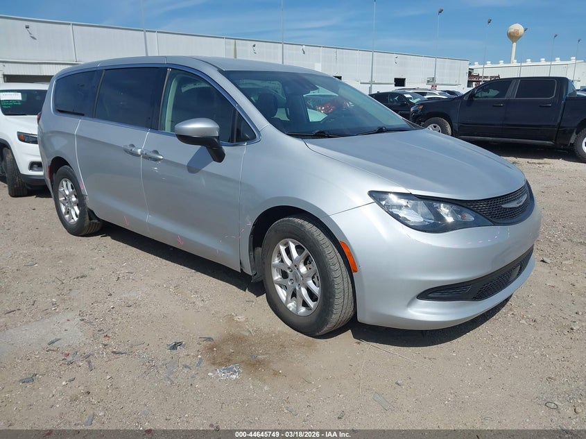 2023 CHRYSLER VOYAGER LX