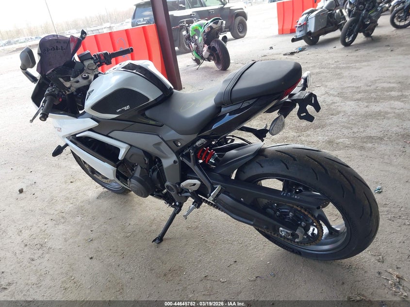 2025 Triumph Motorcycle Daytona 660