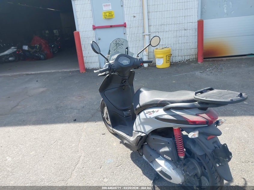 2022 Piaggio Liberty 150/150 S/150 Baci Perugina