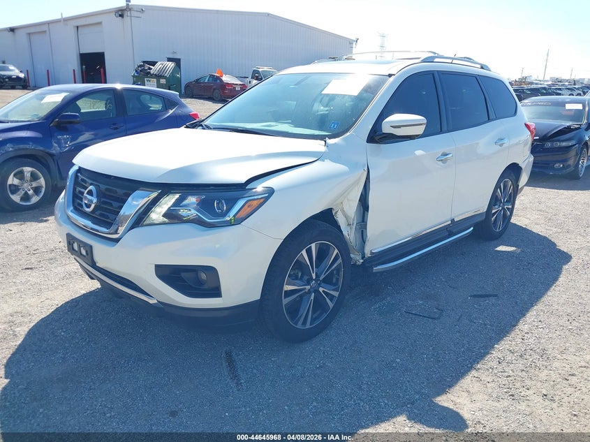 2018 Nissan Pathfinder Platinum