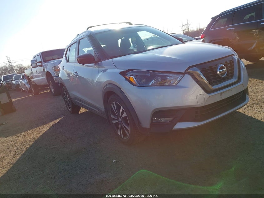 2019 Nissan Kicks Sr