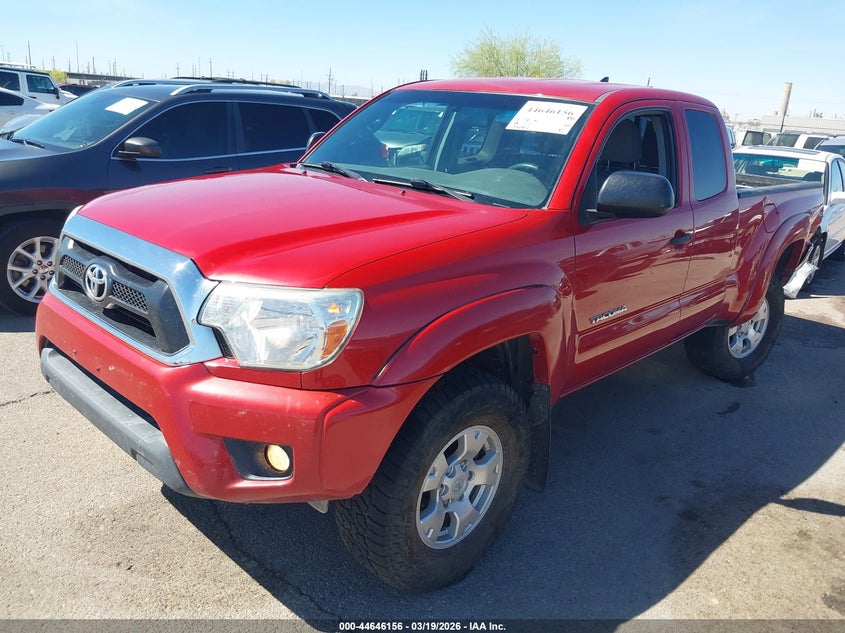2015 TOYOTA TACOMA auction photo 2