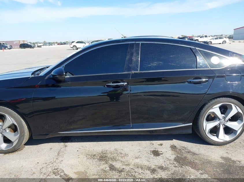 2019 HONDA ACCORD TOURING 2.0T — Фото 14